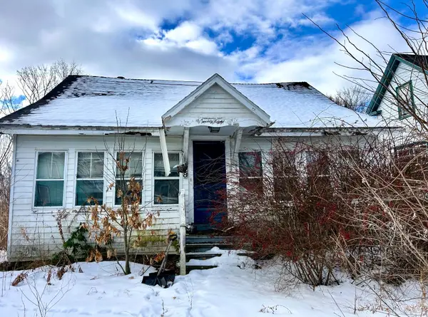 28 Pearl Street, Bangor, ME 04401