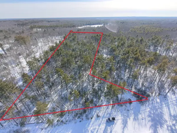 2 New Road, Lyman, ME 04002