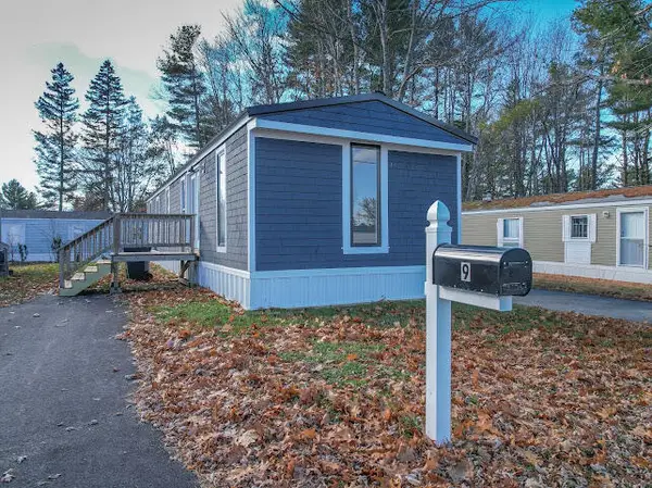 9 Sylvan Terrace, Holden, ME 04429