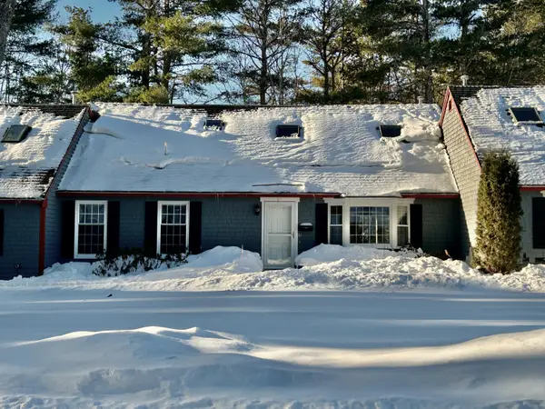 61 Ward Circle #61, Brunswick, ME 04011