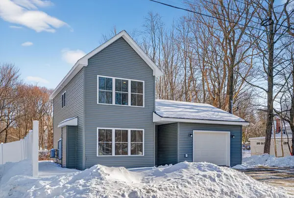 38 Oak Street, Gardiner, ME 04345