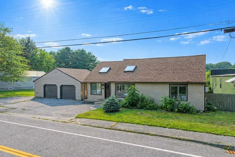 215 Broad Street, Auburn, ME 04210 - #2