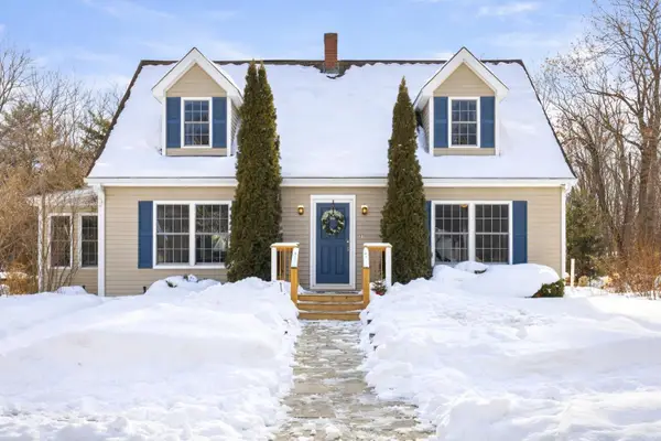 378 School Street, Berwick, ME 03901