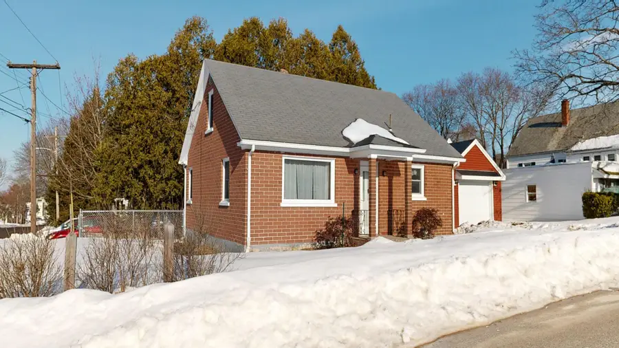 16 Simard Avenue, Lewiston, ME 04240 - #3