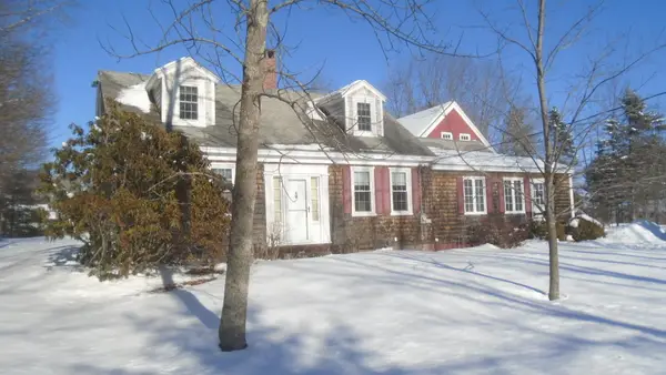 629 W Auburn Road, Auburn, ME 04210