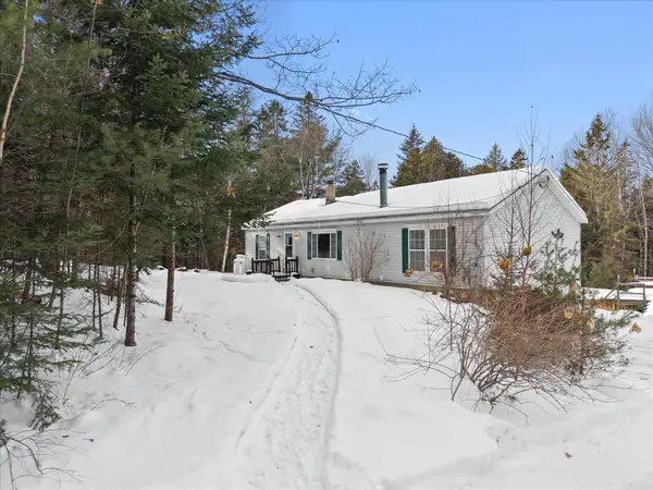 126 Kidder Hill Road, Holden, ME 04429