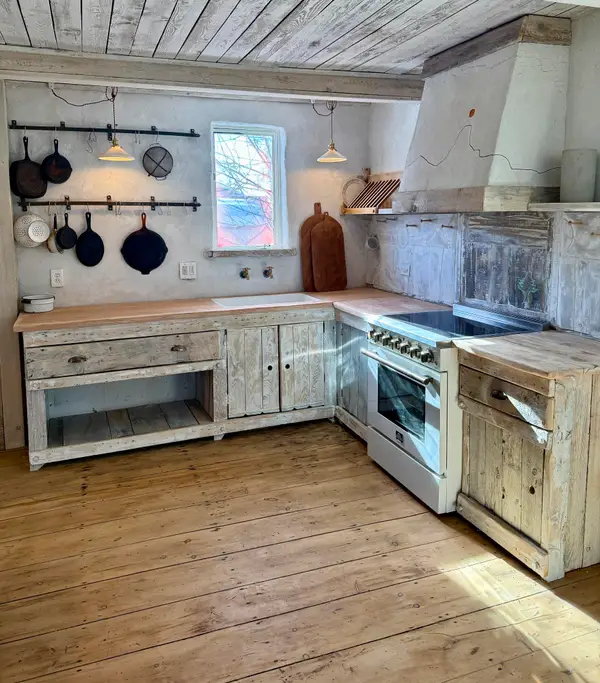 6 Purchase Street, Rockland, ME 04841