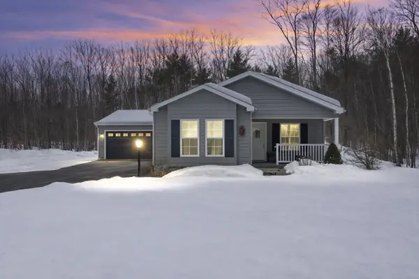 42 Caslyn Drive, Eliot, ME 03903