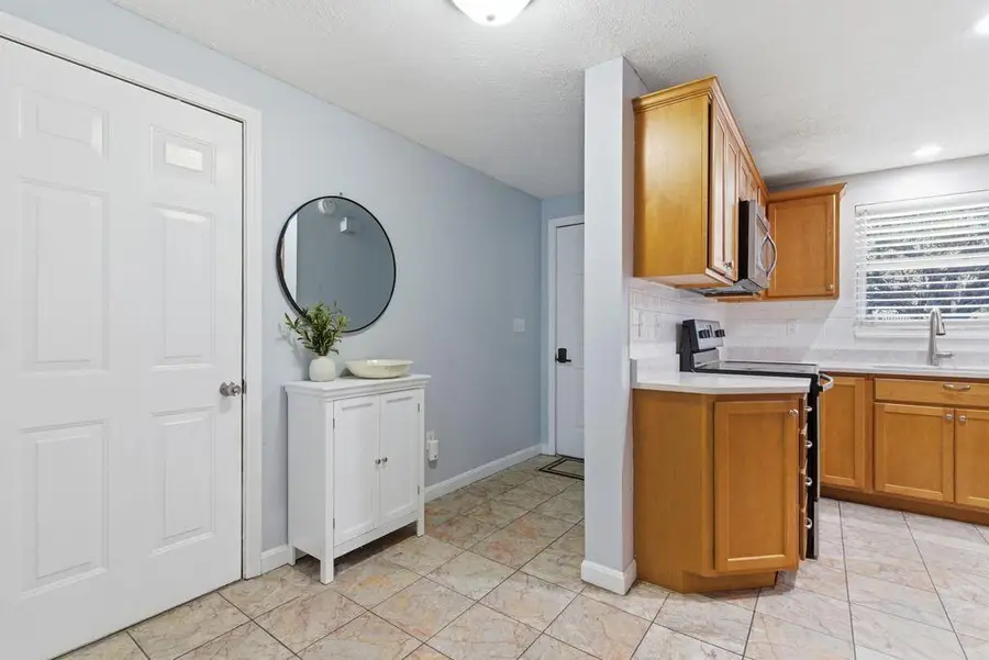 18 Summit Circle, Westbrook, ME 04092 - #3