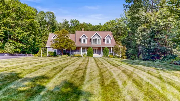 59 Waters Edge Drive, Lewiston, ME 04240