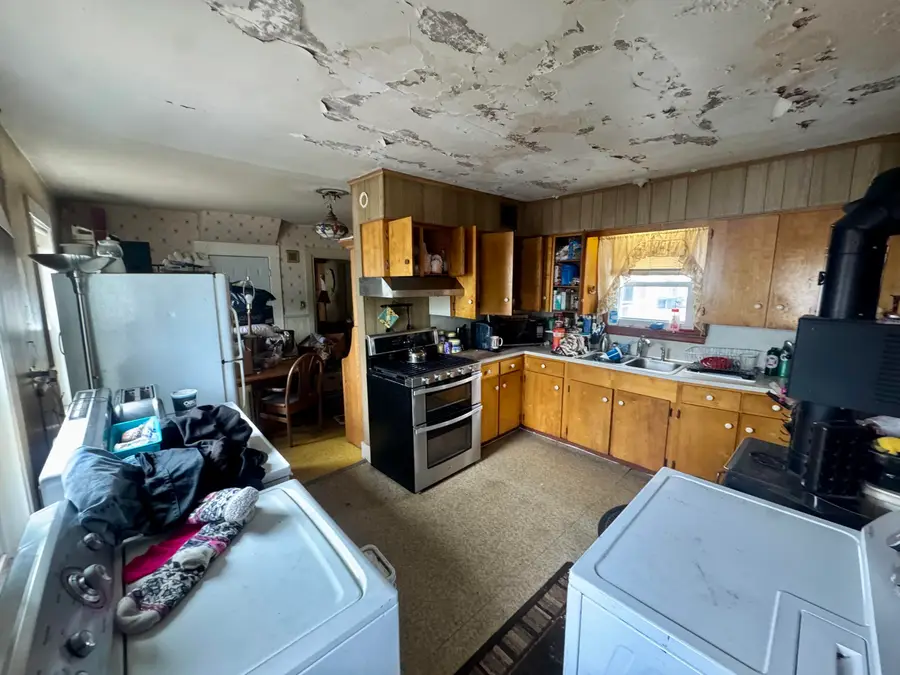 21 Park Street, South Paris, ME 04281 - #3