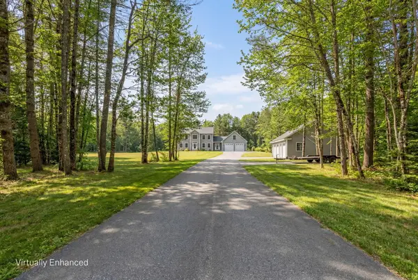 15 Narrow Way, Poland, ME 04274