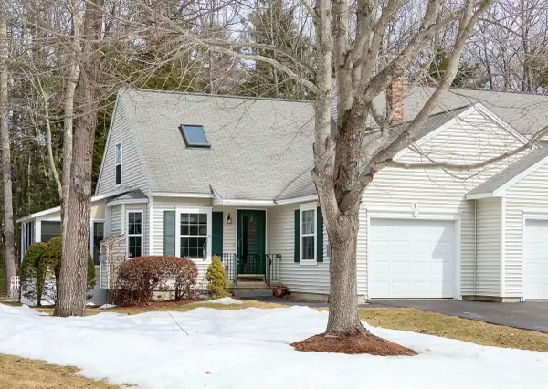 7 Windsor Commons Drive #7, Kennebunk, ME 04043