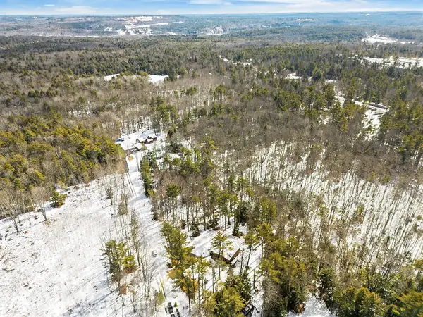 67 Cedar Lane, Pittston, ME 04345