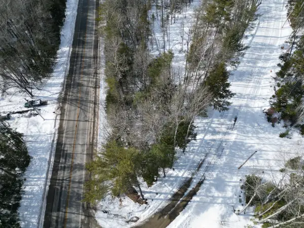 8 Twin Springs Lane, Lincoln, ME 04457