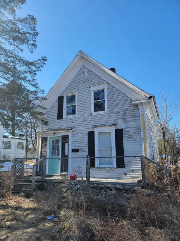 127 Union Street, Calais, ME 04619