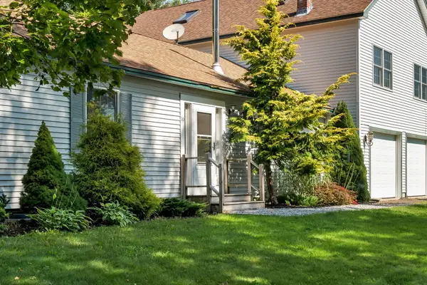 19 Russell & Alice, Owls Head, ME 04854