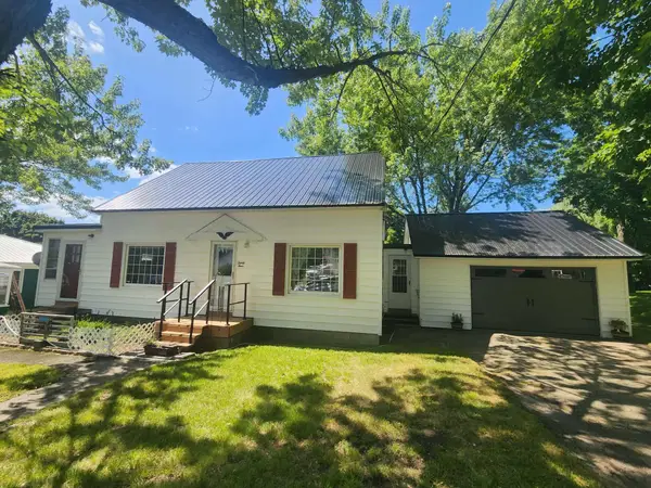 34 Cedar Street, East Millinocket, ME 04430