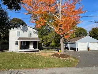 18 Woodbury Street, Bangor, ME 04401