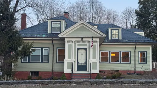 93 Foreside Road, Falmouth, ME 04105