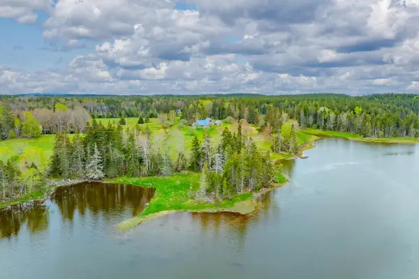 17 Barbour Farm Road, Stonington, ME 04681