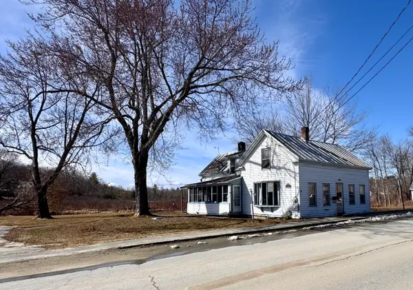 16 Heath Street, Oakland, ME 04963