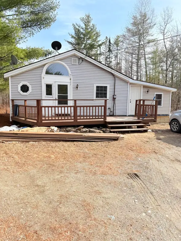 123 County Road, Milford, ME 04461