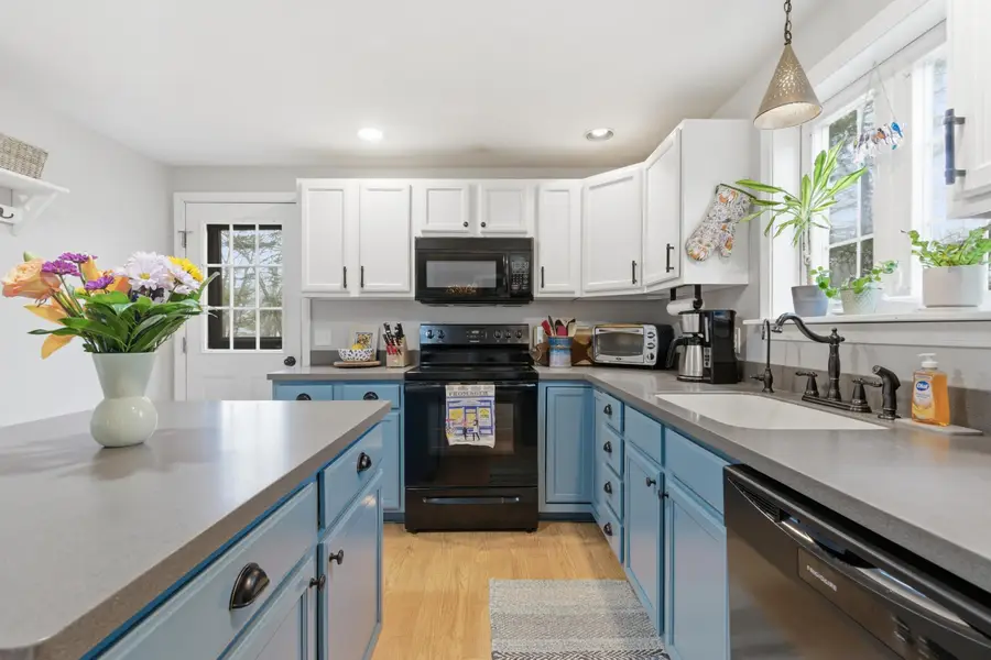 7 Poplar Street, Old Orchard Beach, ME 04064 - #3