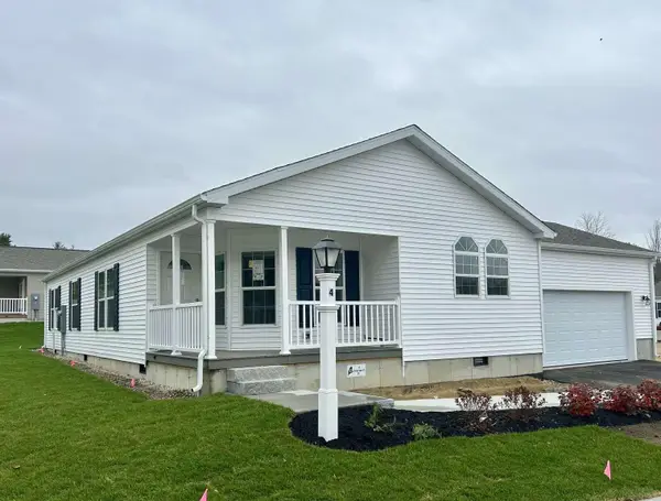 4 Searsport Drive, Berwick, ME 03901