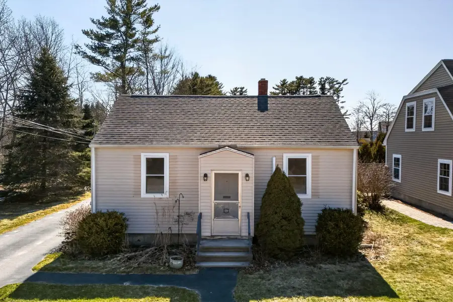 20 Providence Avenue, Falmouth, ME 04105 - #2