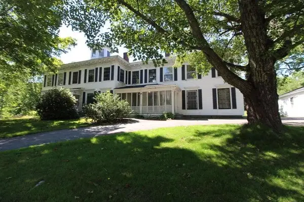 51 W Main Street, Searsport, ME 04974