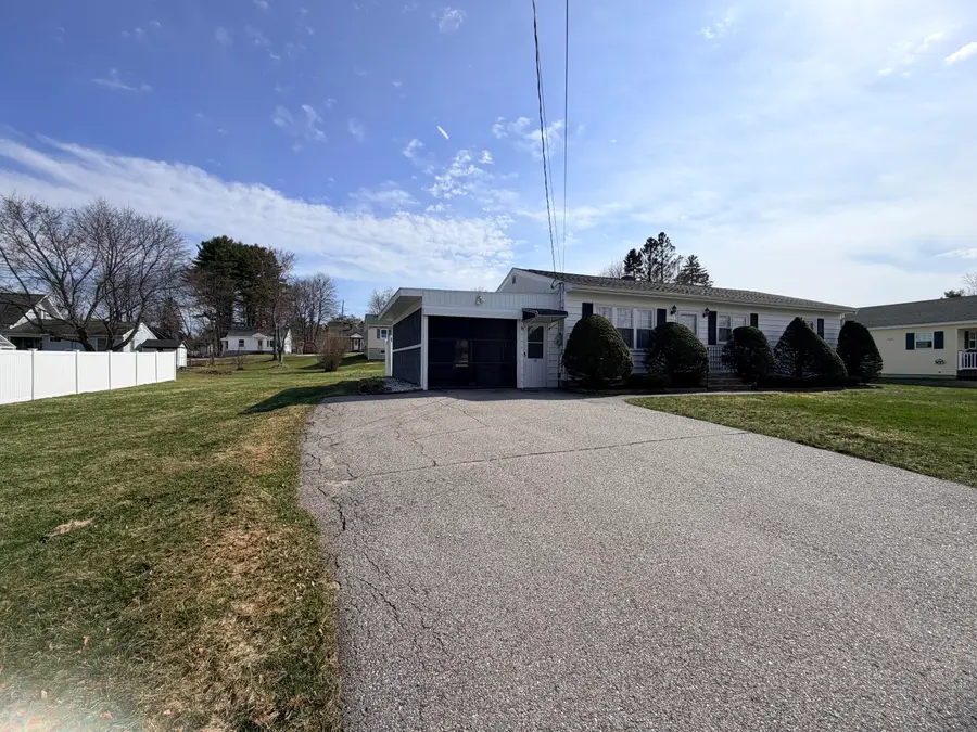 12 Dee Street, Auburn, ME 04210 - #3