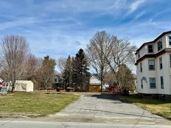 25 Oak Street, Waterville, ME 04901