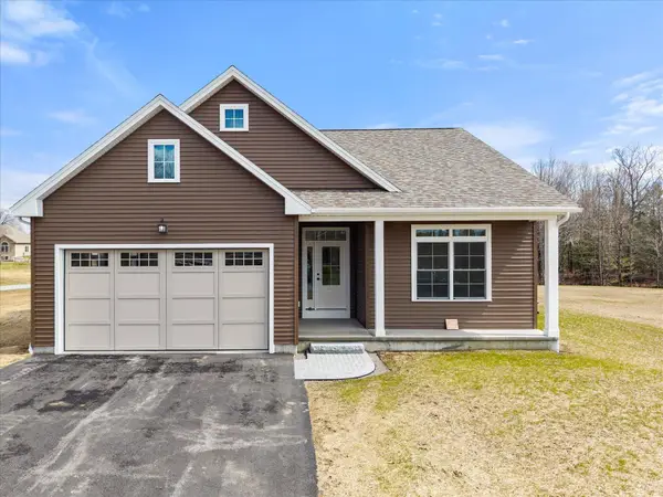 5 Donegal Drive, Veazie, ME 04401