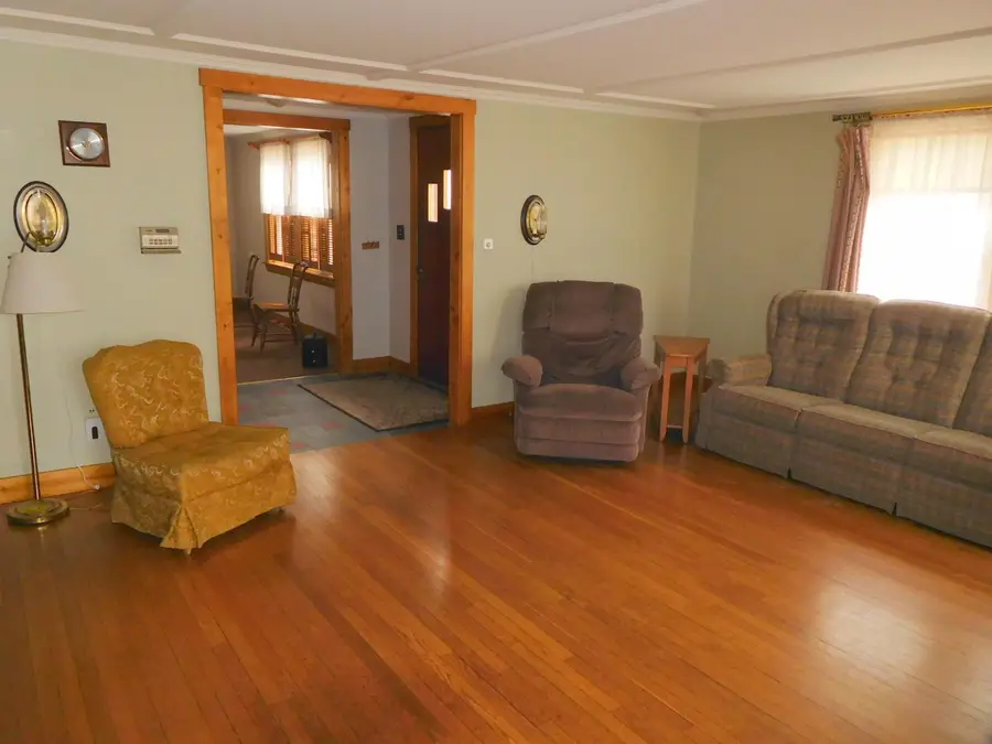 7 Joy Street, Springvale, ME 04083 - #3