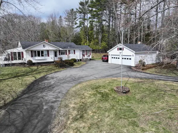 1522 Pushaw Road, Glenburn, ME 04401