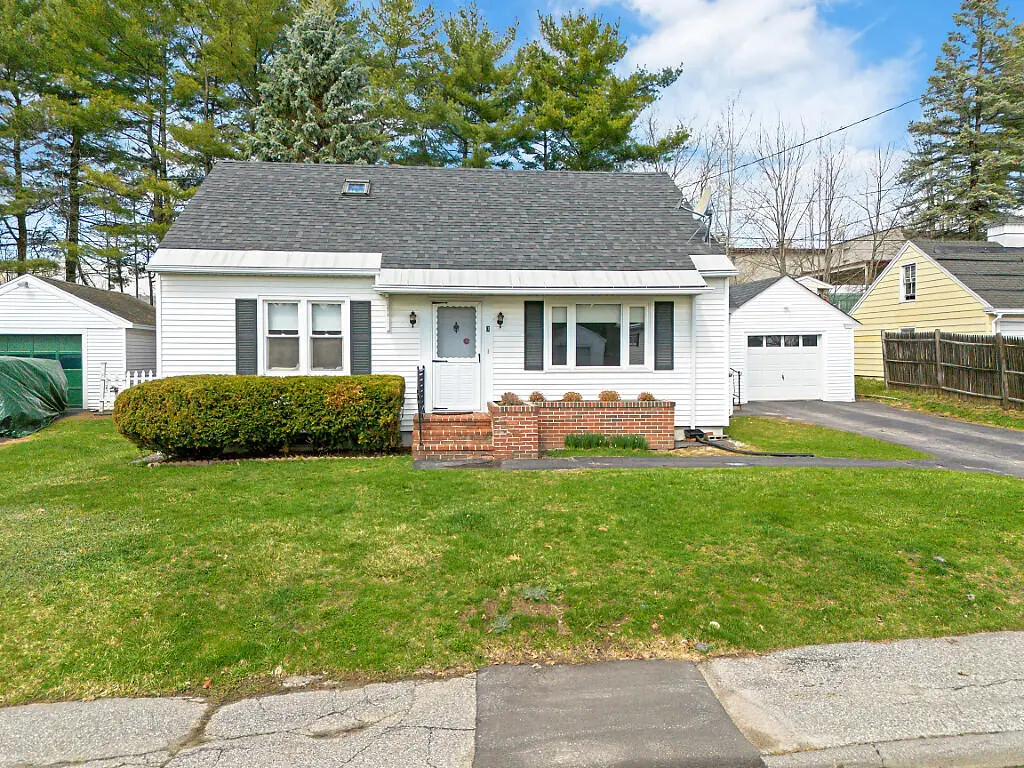 7 Collette Street, Waterville, ME 04901 - #1