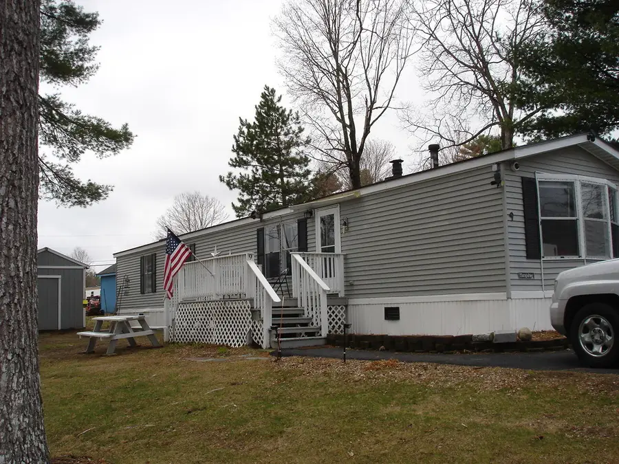 9 Holiday Lane, Standish, ME 04084 - #2