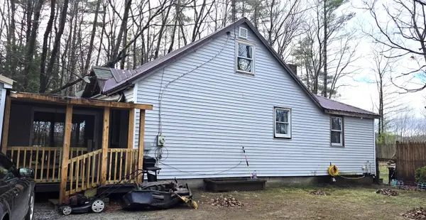 46 Fourth Street, Mexico, ME 04257