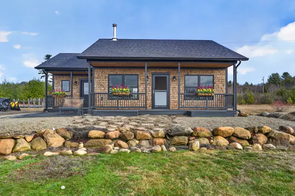 32 Sandy Ridge Lane, Searsport, ME 04974