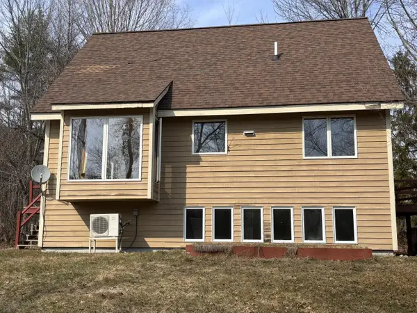 10 Song Bird Lane, Readfield, ME 04355