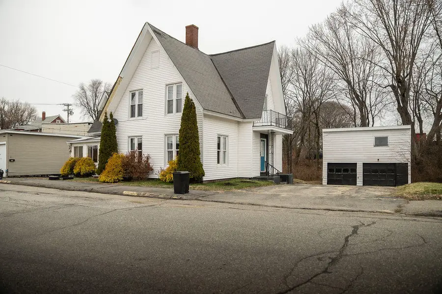 21 Bridge Street, Lewiston, ME 04240 - #3