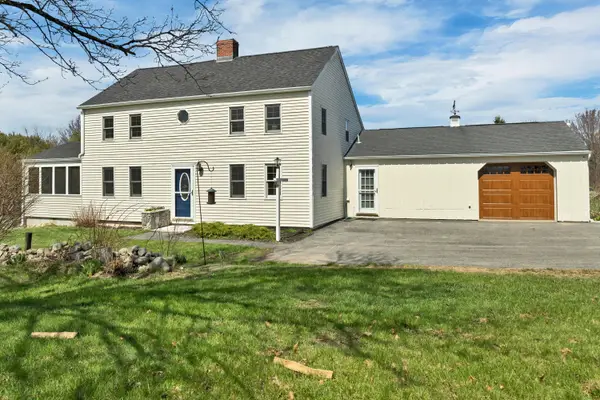 12 Hummingbird Lane, Standish, ME 04085