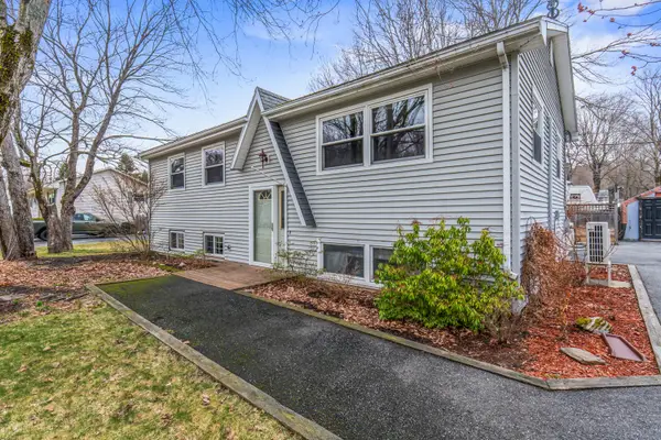 33 East Avenue, Lisbon, ME 04252