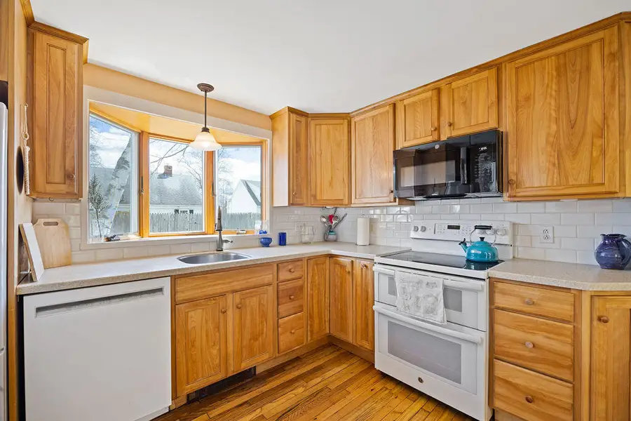 17 Us Route 1, Falmouth, ME 04105 - #3