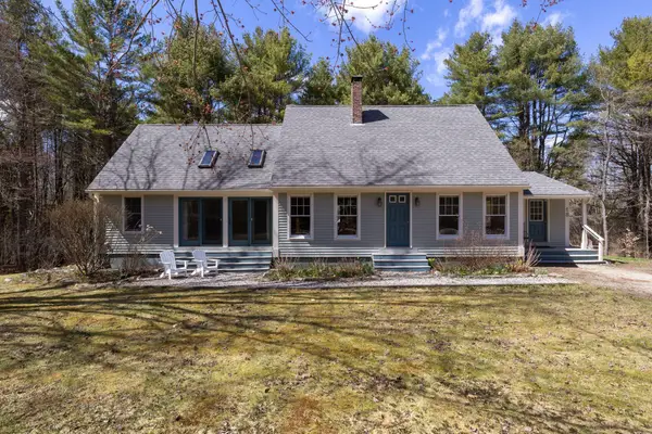18 Glenview Road, Freeport, ME 04032