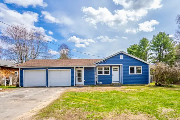 7 Sunset View Street, Gray, ME 04039