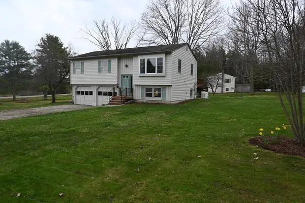 8 Lucas Lane, Bowdoinham, ME 04008