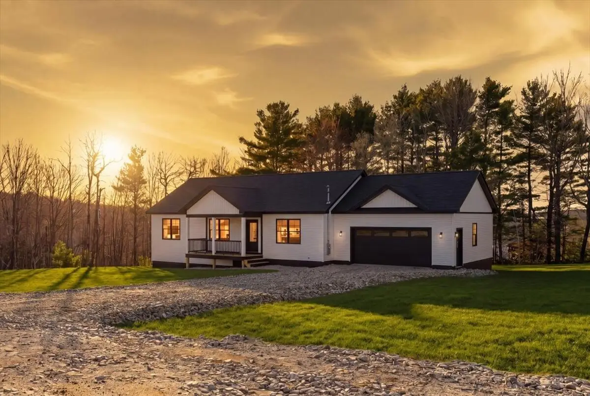 10 Meadow Lane E, Oxford, ME 04270 - #1