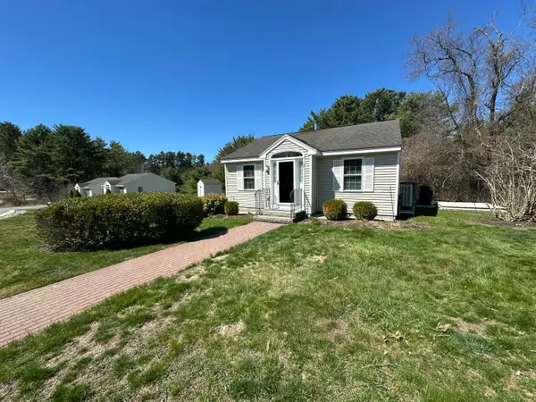 37 Mill Stream Lane #37, Arundel, ME 04046